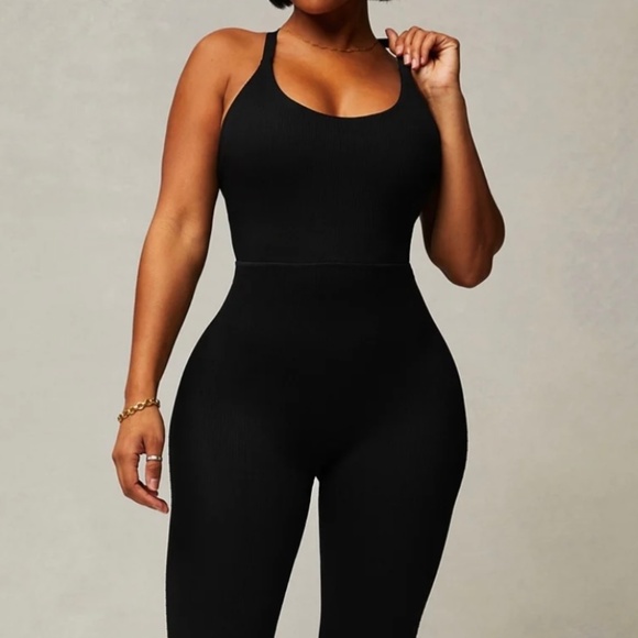 Fabletics Seamless Ribbed Jumpsuit | S | Black | NWT - Picture 5 of 5